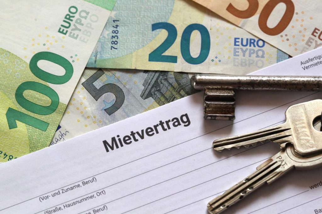 Nebenkosten-Vorauszahlung erhöhen: Wann Mieter zustimmen müssen