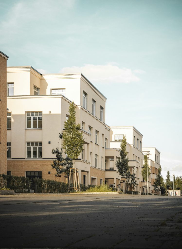 Berlin oder Potsdam: Wo lohnt sich Wohnen 2026 beiMieten, Verkehr, Infrastruktur und Lebensqualität mehr?